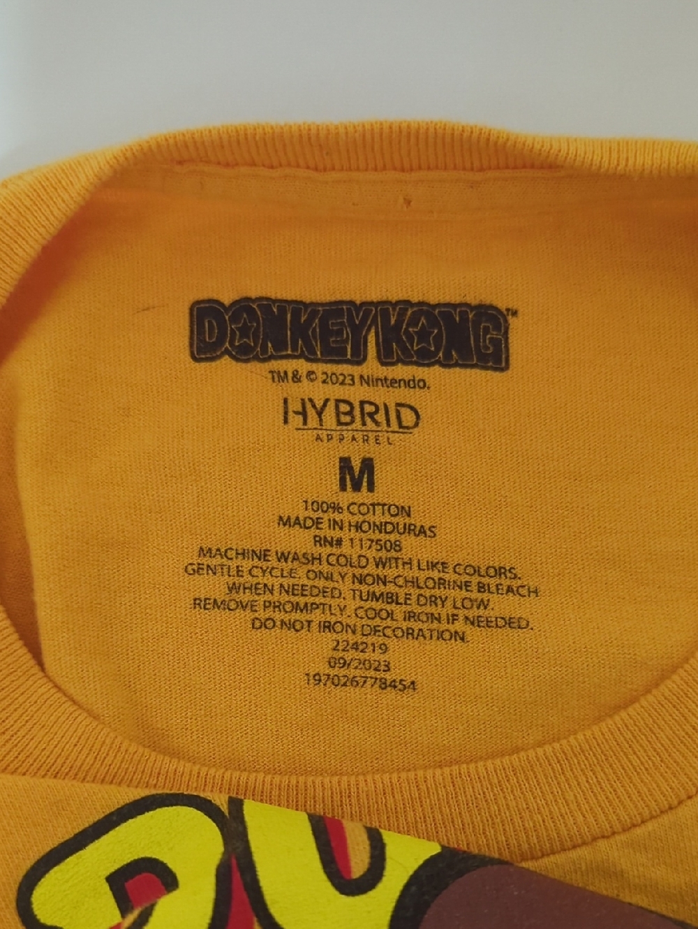 Donkey Kong Tee - Picture 2 of 4